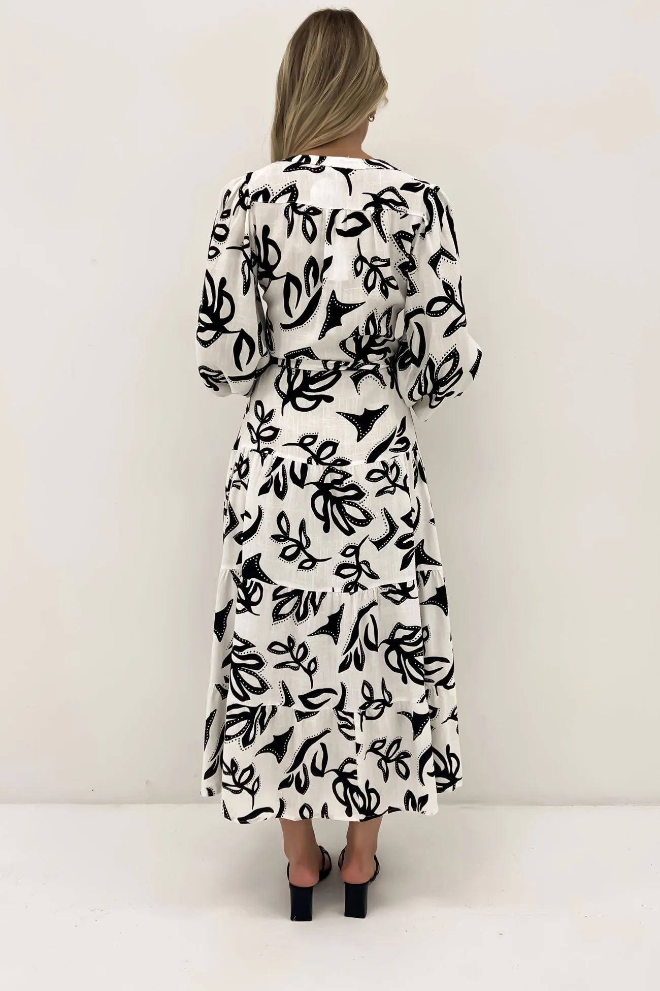 Alannah Maxi Dress White Black Leaf